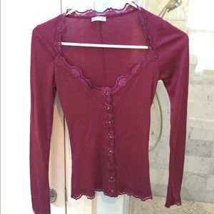 XS Free People Burgundy scoop neck  pullover top